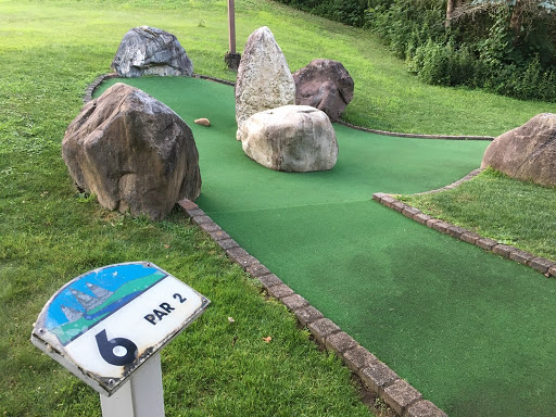 Golf Course «Riverfront Miniature Golf», reviews and photos, 218 River Rd, Unionville, CT 06085, USA