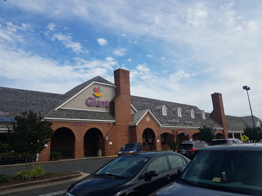 Supermarket «Giant», reviews and photos, 5615 Stone Rd, Centreville, VA 20120, USA