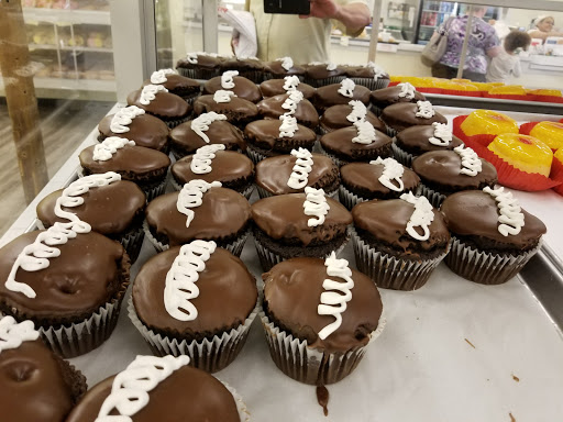 Shopping Mall «Hillcrest Shopping Center», reviews and photos, 1701 N Larkin Ave, Crest Hill, IL 60403, USA