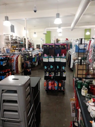 Thrift Store «Goodwill South Lake Union», reviews and photos, 411 Westlake Ave N, Seattle, WA 98109, USA