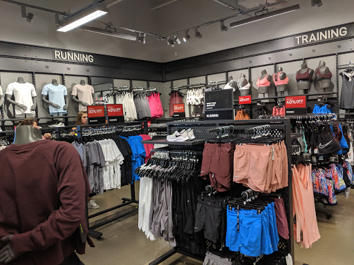 Sporting Goods Store «Nike Factory Store», reviews and photos, 1 Outlet Blvd #600, Wrentham, MA 02093, USA