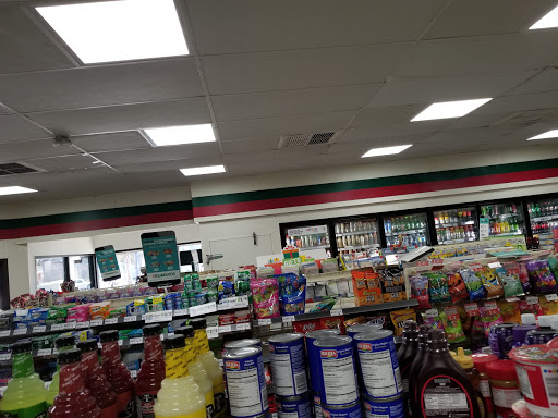 Convenience Store «7-Eleven», reviews and photos, 590 NE 125th St, North Miami, FL 33161, USA