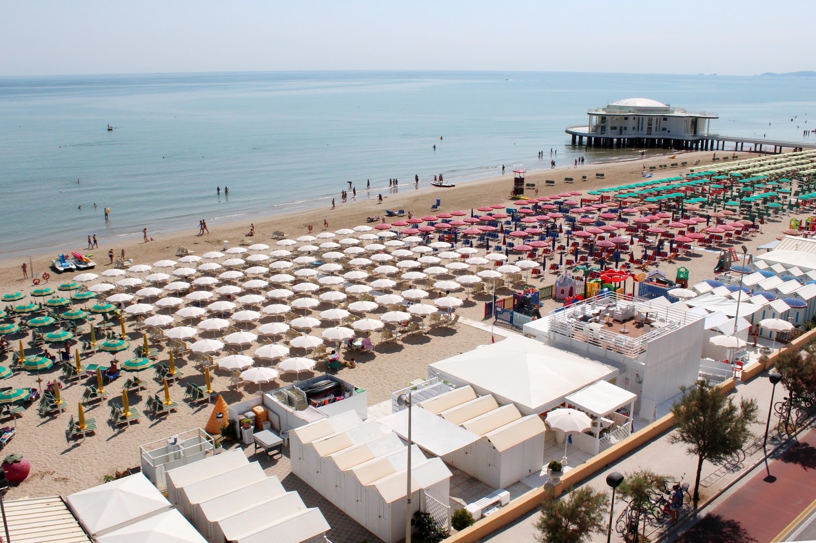 Foto av Spiaggia di Senigallia med fin beige sand yta