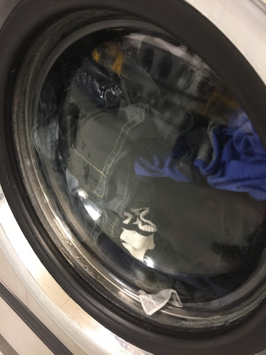 Laundromat «Sun Laundry», reviews and photos, 15253 Hesperian Blvd, San Leandro, CA 94578, USA