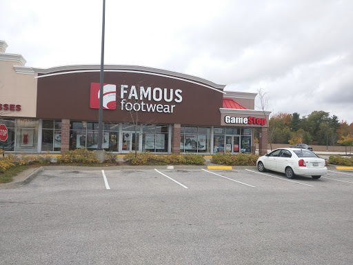 Famous Footwear, 496 Stillwater Ave, Bangor, ME 04401, USA, 