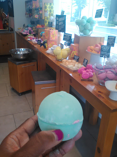 Cosmetics Store «LUSH», reviews and photos, 4813 River City Dr, Jacksonville, FL 32246, USA