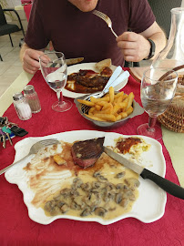 Plats et boissons du Restaurant français Auberge du lac à Trivy - n°15