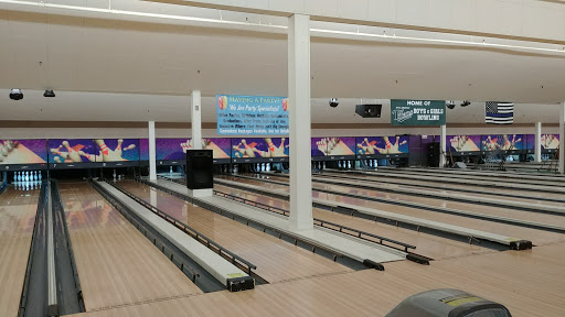 Bowling Alley «Levittown Lanes», reviews and photos, 56 Tanners Ln, Levittown, NY 11756, USA