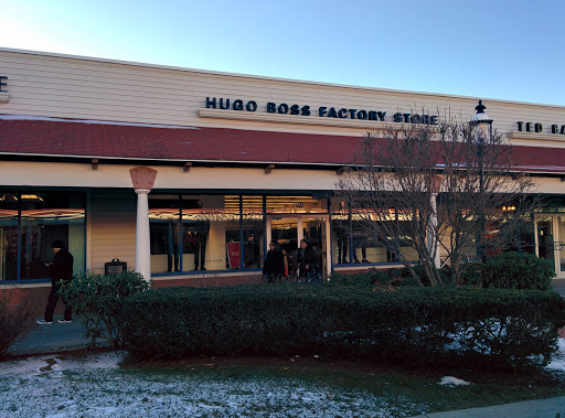 Hugo Boss Factory Outlet, 1 Outlet Blvd #780, Wrentham, MA 02093, USA, 
