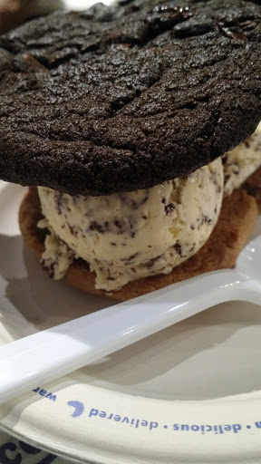 Cookie Shop «Insomnia Cookies», reviews and photos, 217 Welch Ave, Ames, IA 50014, USA