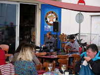 Atmosphère du Bar-restaurant à huîtres Che Luz à Étel - n°10