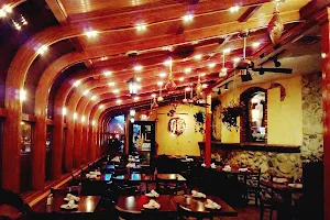 Rocco's Restaurant & Bar image