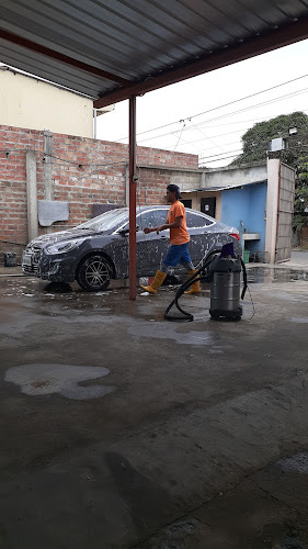 Nitro Car Wash - Machala