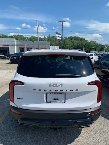 Car Dealer «Kia of Bedford», reviews and photos, 18180 Rockside Rd, Bedford, OH 44146, USA