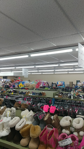 Consignment Shop «Fashion Cents Consignment», reviews and photos, 255 N Decatur St, Strasburg, PA 17579, USA