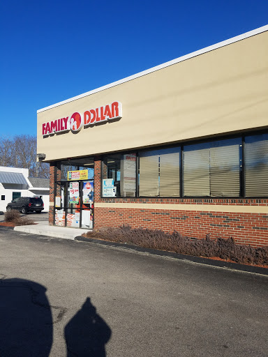 Dollar Store «FAMILY DOLLAR», reviews and photos, 198 Main St, Amesbury, MA 01913, USA