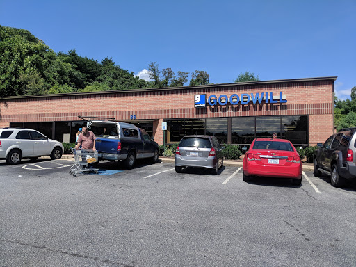 Thrift Store «Goodwill Retail Store», reviews and photos, 86 S Tunnel Rd, Asheville, NC 28805, USA