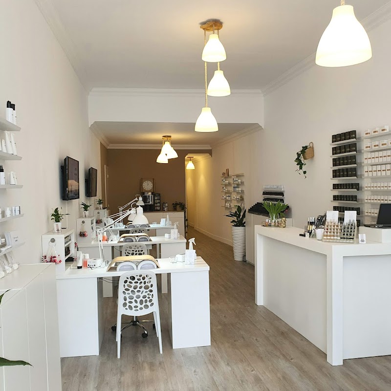 Nagelstudio & Schoonheidssalon 'By Margriet'