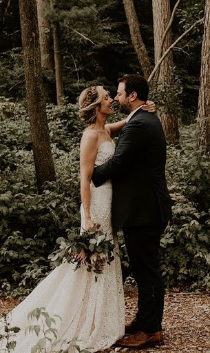 Bridal Shop «Annika Bridal Boutique», reviews and photos, 3940 W 50th St, Edina, MN 55424, USA