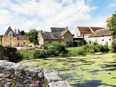 Le Lavoir à Asnières-sur-Vègre