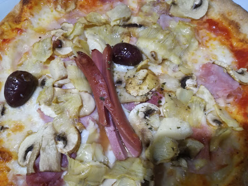 Nino Ciof Ciof - Ex Giulio Pizzeria Birreria in Alcamo, Libero consorzio comunale di Trapani
