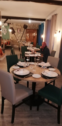 Atmosphère du Restaurant gastronomique La Rose Trémière à Saint-Michel-en-l'Herm - n°5