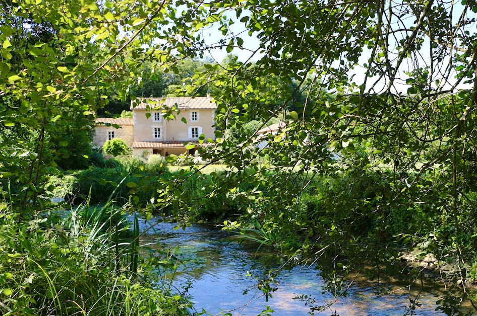 Le Moulin de Tingaud à Nanteuil-en-Vallée (Charente 16)