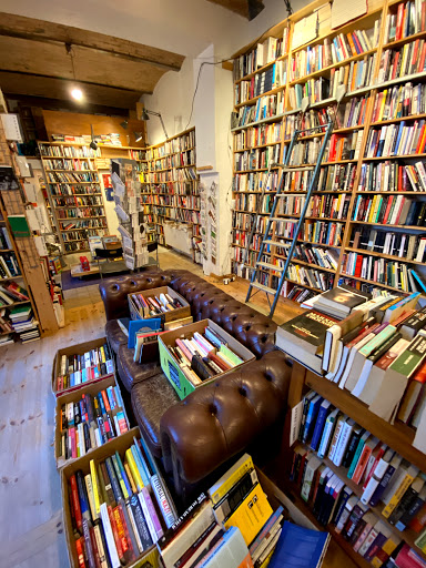 Saint George's English Bookstore