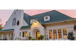 Fairfield Manor Bed and Breakfast image