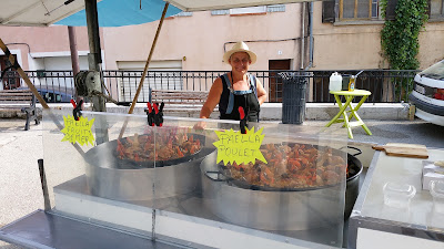 Traiteur Paella service à Pourrières