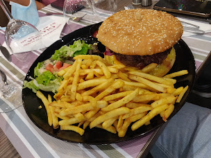 Photo n°9 de Gloria à La Garenne-Colombes ()