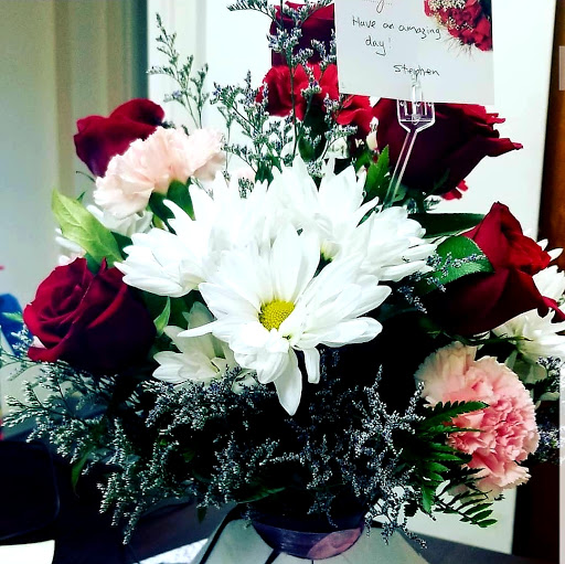 Florist «Streamwood Florist», reviews and photos, 1066 E Schaumburg Rd, Streamwood, IL 60107, USA