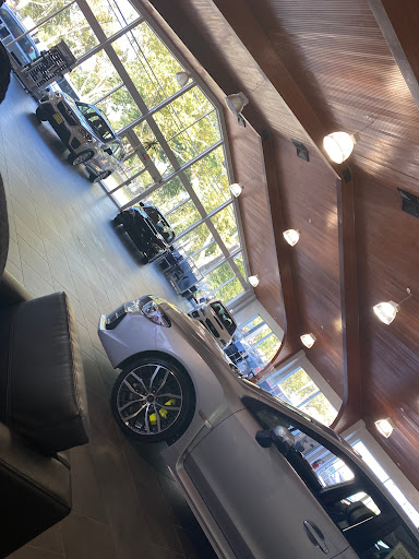 Subaru Dealer «Hudson Subaru», reviews and photos, 943 Communipaw Ave, Jersey City, NJ 07304, USA