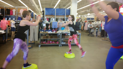 Clothing Store «Old Navy», reviews and photos, 253 Hartford Ave, Bellingham, MA 02019, USA