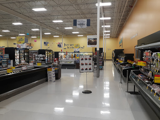 Grocery Store «Family Fare Supermarket», reviews and photos, 1801 Valley View Dr, Council Bluffs, IA 51503, USA