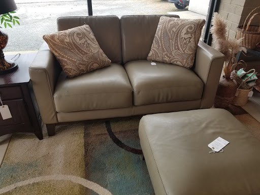 Consignment Shop «What A Find», reviews and photos, 154 Huttleston Ave, Fairhaven, MA 02719, USA