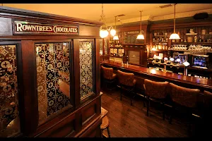 Madigan's O'Connell Street image