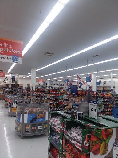 Department Store «Walmart Supercenter», reviews and photos, 3002 Stacy Allison Way, Woodburn, OR 97071, USA