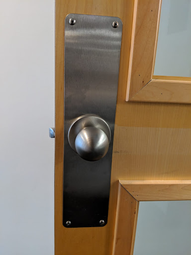 Locksmith «Redmond Key Locksmith», reviews and photos, 22410 NE Marketplace Dr, Redmond, WA 98053, USA