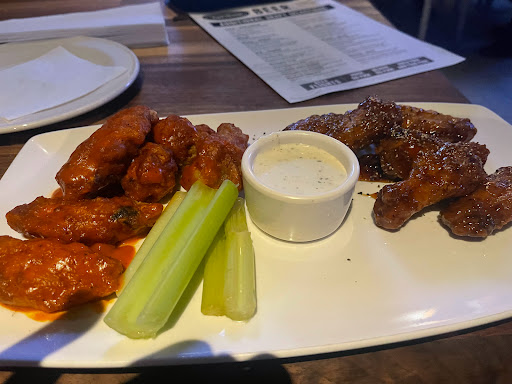 American Restaurant «Cracker Barrel Old Country Store», reviews and photos, 6055 Som Center Rd, Willoughby, OH 44094, USA