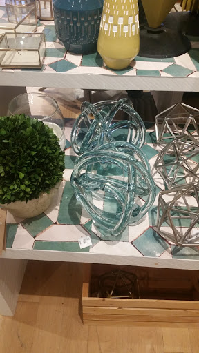 Furniture Store «west elm», reviews and photos, 5307 E Mockingbird Ln #100, Dallas, TX 75206, USA