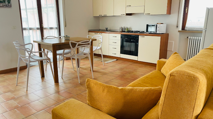 Photo Appartamento vacanze Appartamento Giallo 37019 Peschiera del Garda