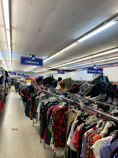 Thrift Store «Goodwill Industries of Greater Cleveland & East Central Ohio», reviews and photos, 12650A Rockside Rd, Cleveland, OH 44125, USA