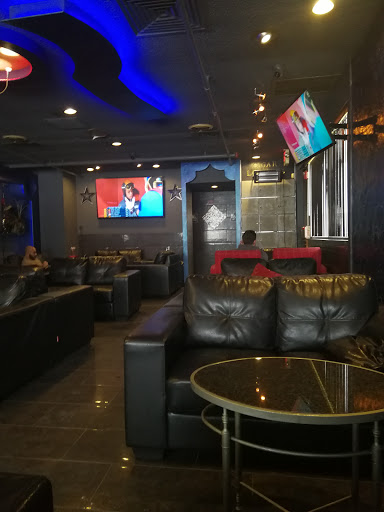 Tobacco Shop «Hollywood Smokes», reviews and photos, 6857 159th St, Tinley Park, IL 60477, USA