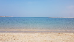 Photo de Mareedh beach avec baie spacieuse