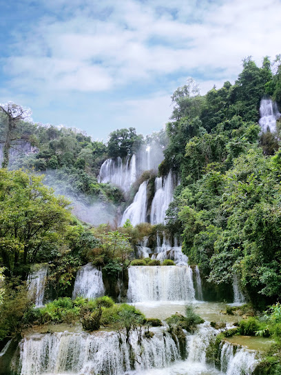 น้ำตกทีลอซู Thi Lo Su Waterfall
