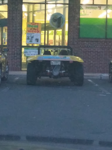 Dollar Store «Dollar Tree», reviews and photos, 10 School St, East Hartford, CT 06118, USA