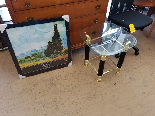 Thrift Store «Goodwill», reviews and photos, 39 Town and Country Dr, Fredericksburg, VA 22405, USA