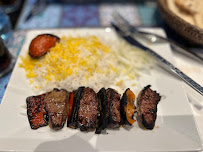 Kebab du Restaurant de spécialités perses Guylas | Cuisine traditionnelle persane iranienne à Paris - n°6