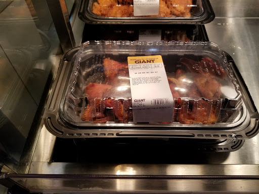 Grocery Store «Giant Food Stores», reviews and photos, 1465 W Broad St, Quakertown, PA 18951, USA